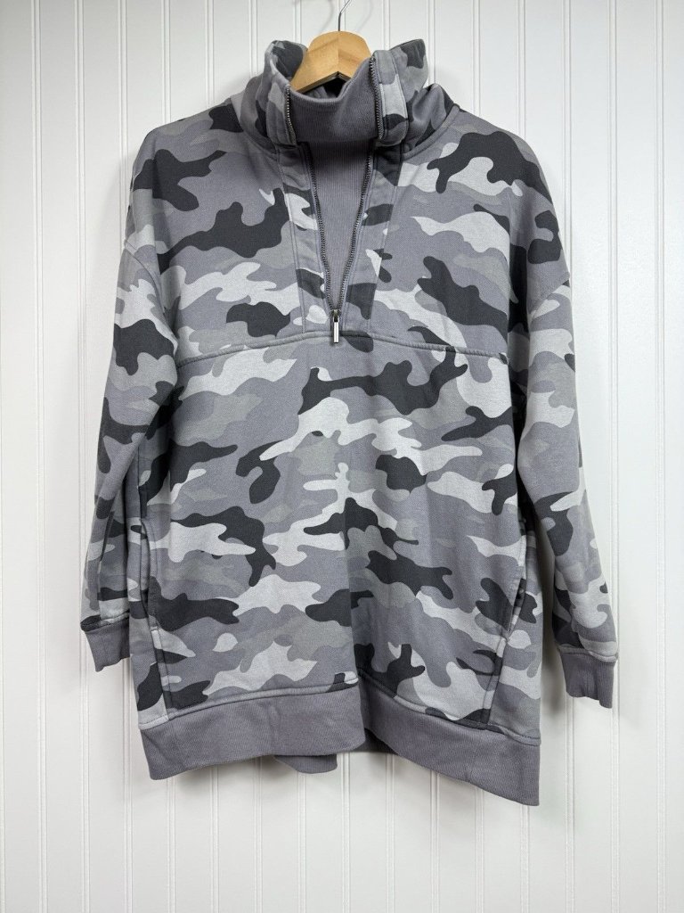 Old Navy Sweater Mens Small Grey Camo Zip Mock Neck 1/2 Zip Pullover Sweatshirt